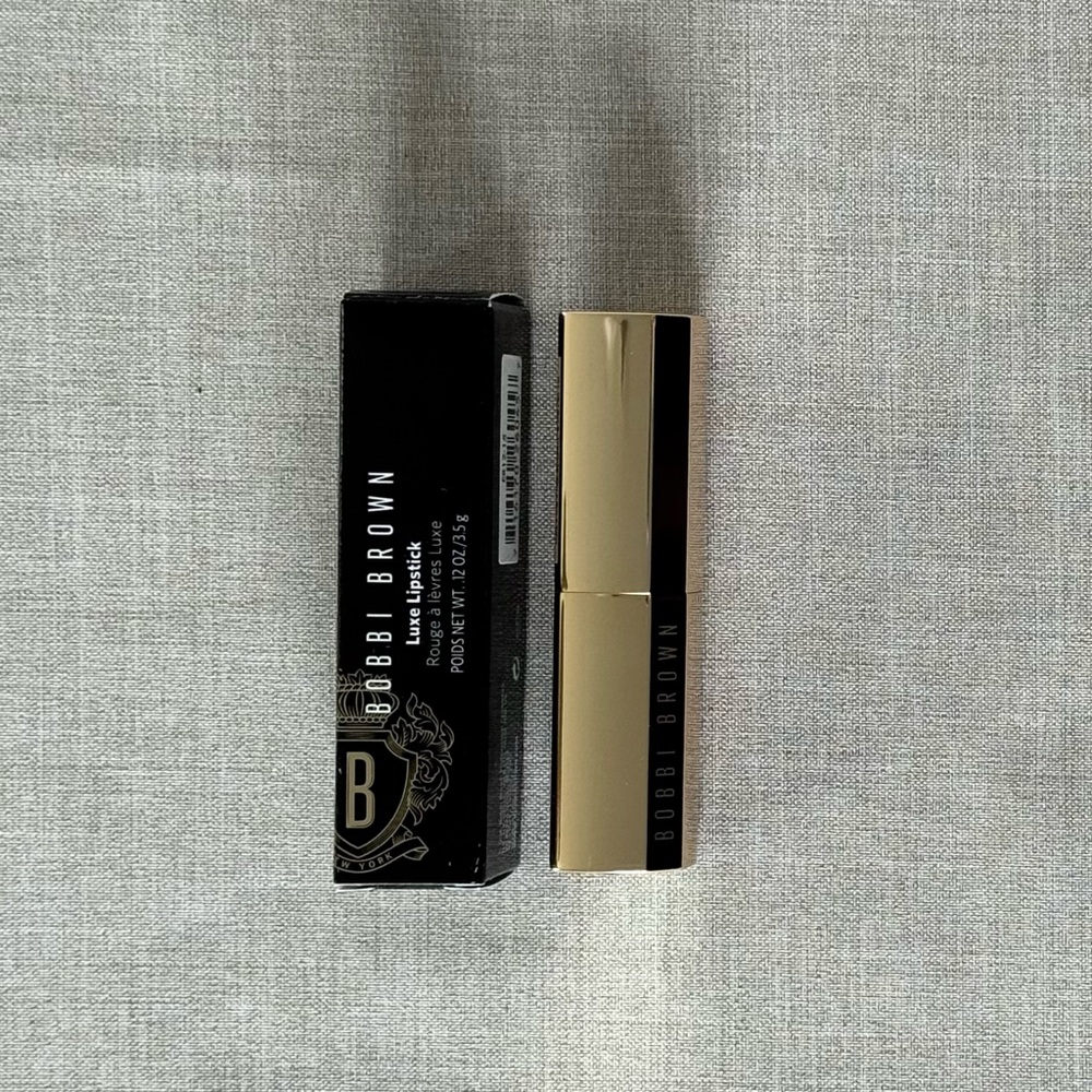 Claret | Bobbi Brown Lipstick